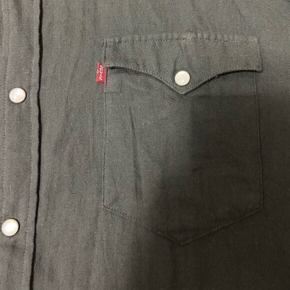 Levi’s Dark Charcoal Gray Button Up Top - Picture 2 of 4
